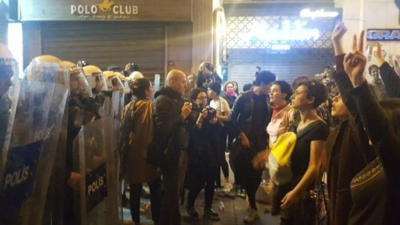 8 Mart Feminist Gece Yürüyüşü'nde kadınlara polis müdahalesi