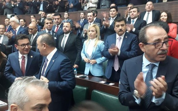 İYİ Parti'den istifa eden milletvekili AKP'ye geçti - Resim : 1
