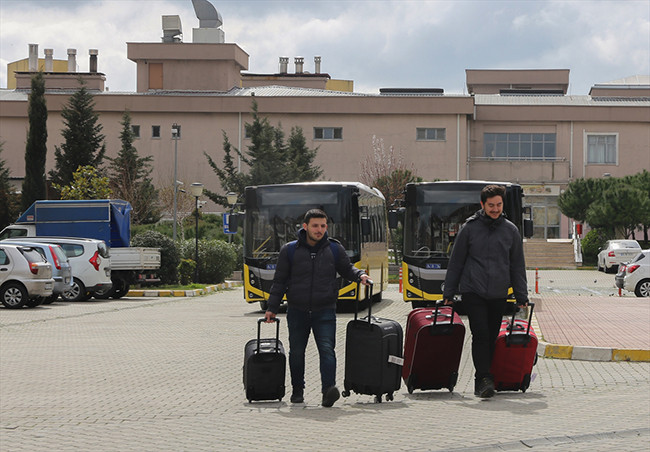 Öğrenciler koronavirüs nedeniyle mağdur oldu! Karantina için dikkat çeken öneri - Resim : 1