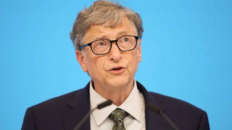 Bill Gates 2021'i işaret etti: Aşı bulunmadan hayat normale dönemez