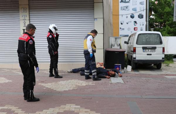 Yerde hareketsiz yatan adamı görenler polisi aradı: Kolonya içtiği anlaşıldı - Resim : 1