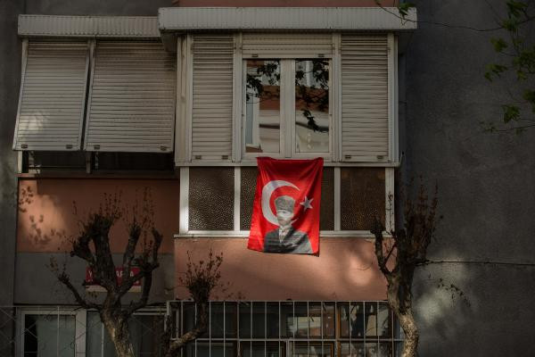 İstanbul'da bu sabah her yer bayraklarla süslendi - Resim : 3