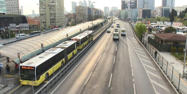 İstanbul'da yasak kalktı, araçlar yola çıktı - Resim : 2