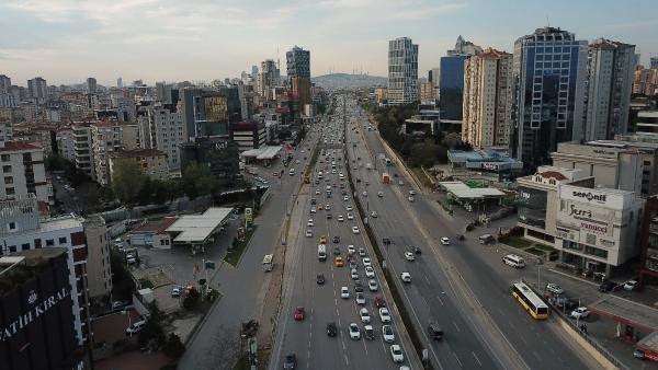 Anadolu Yakası'nda yoğun trafik havadan görüntülendi - Resim : 1