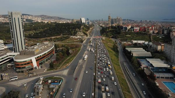 Anadolu Yakası'nda yoğun trafik havadan görüntülendi - Resim : 2