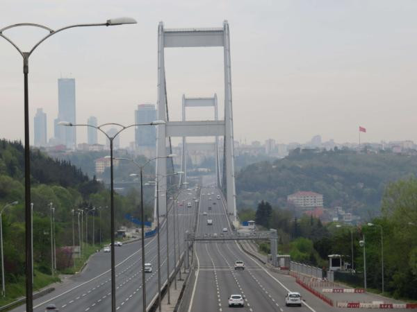 İstanbul'da yasağın ilk günü yollar boş kaldı - Resim : 2