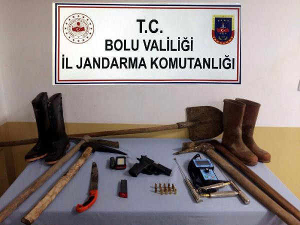 Koruma altındaki bölgede kazı yaparken yakalananlara 'koronavirüs' cezası - Resim : 1