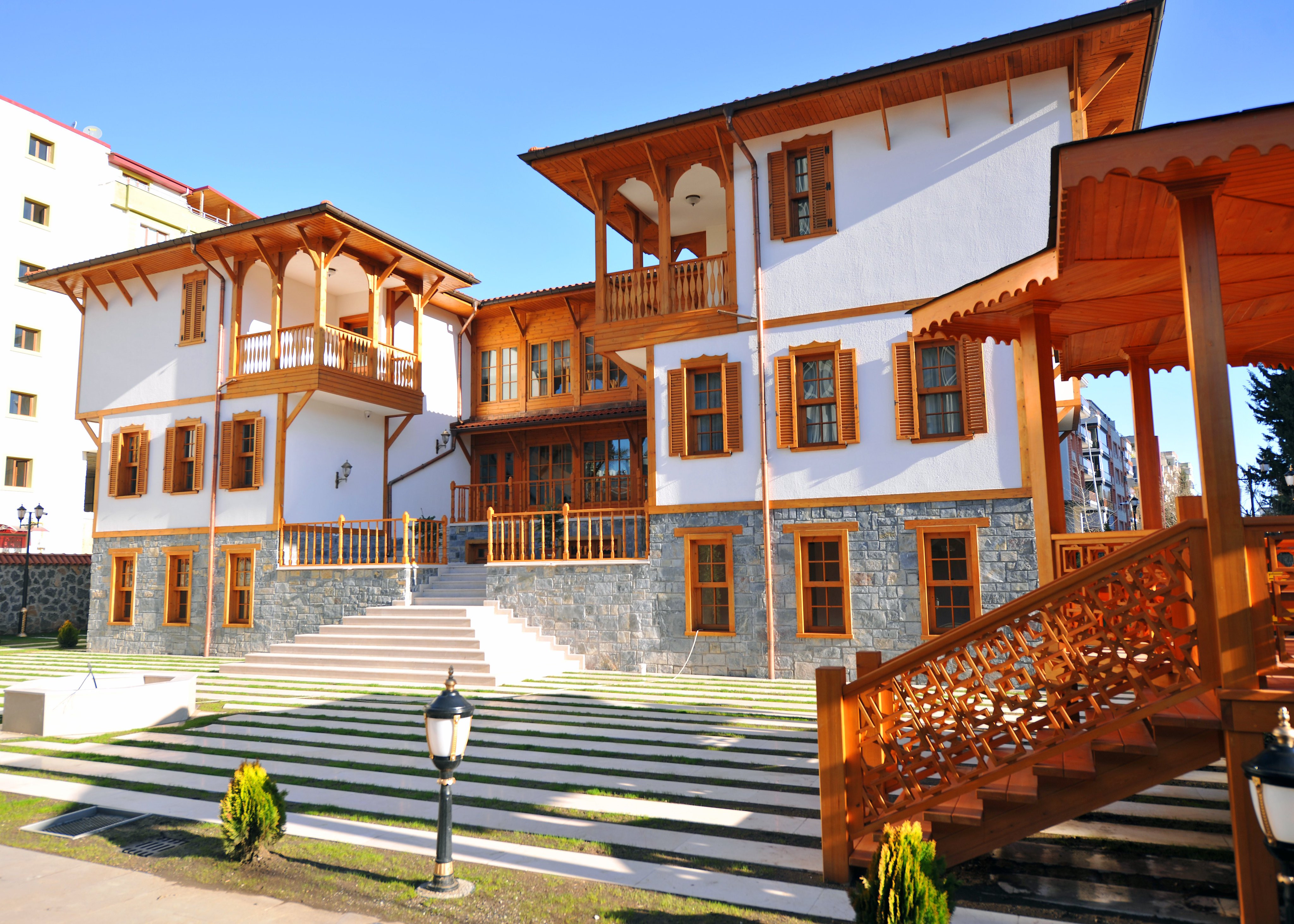 Bahçeli'nin Osmaniye'de doğduğu evin yerine Devlet Bey Konağı yapıldı - Resim : 2
