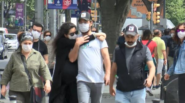 Bağdat Caddesi'ndeki yoğunluk eski günleri aratmadı! - Resim : 1