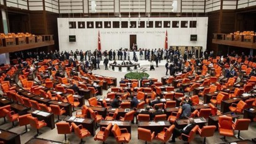 CHP Grup Başkanvekili Özgür Özel'e saldırı yapılan oylama sonucunda Sayıştay'ın üyeleri belli oldu