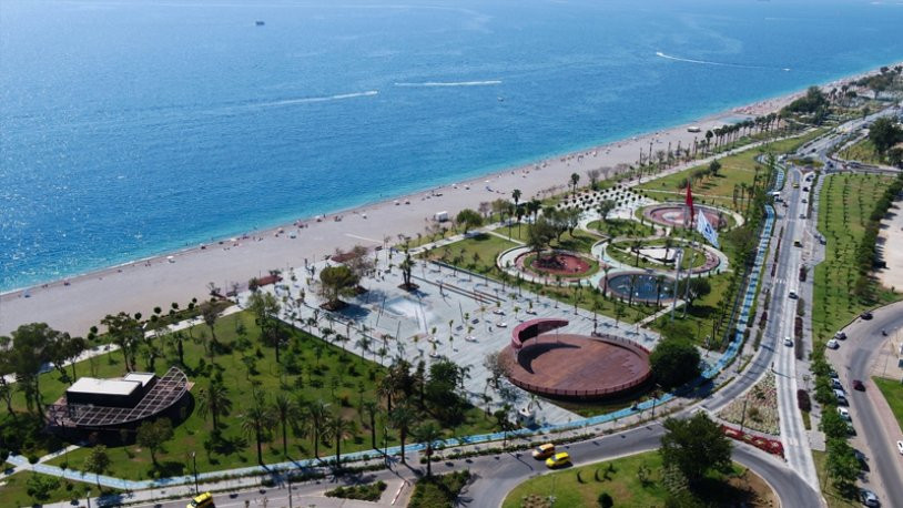 Antalya Büyükşehir Belediyesi'nden Konyaaltı sahilinin ihalesi hakkında açıklama