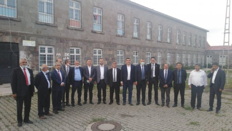 CHP'li milletvekillerinden Kars'a ziyaret - Resim : 3