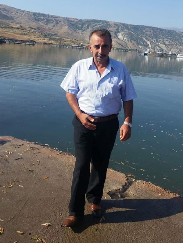 Sivas Suşehri'nde köy muhtarı tabancası ile intihar etti - Resim : 1