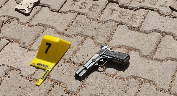 Şanlıurfa'da kuyumcuda silahlı soygun girişiminde çatışma çıktı - Resim : 1