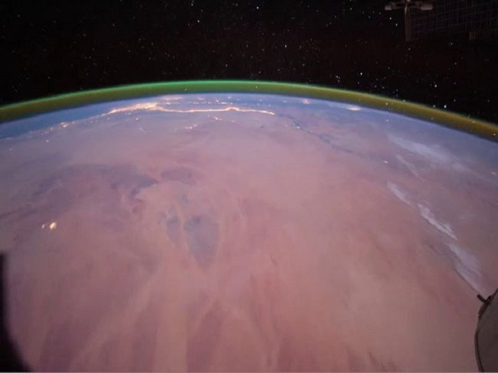 Mars atmosferinde yeşil ışık keşfedildi - Resim : 1