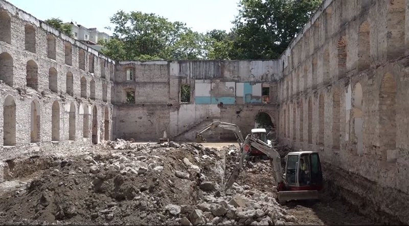 Haliç'te kurul izni olmadan tarih yok ediliyor: 'Yaratılacak rantla birileri zengin edilecek' - Resim : 1