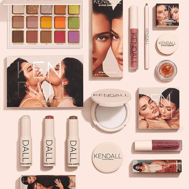 Kylie ve Kendall Jenner birlikte kozmetik koleksiyonu çıkarıyor - Resim : 1