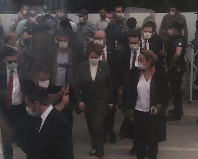 Akşener, Ankara'ya girişi engellenen baro başkanlarını ziyarete gitti - Resim : 1