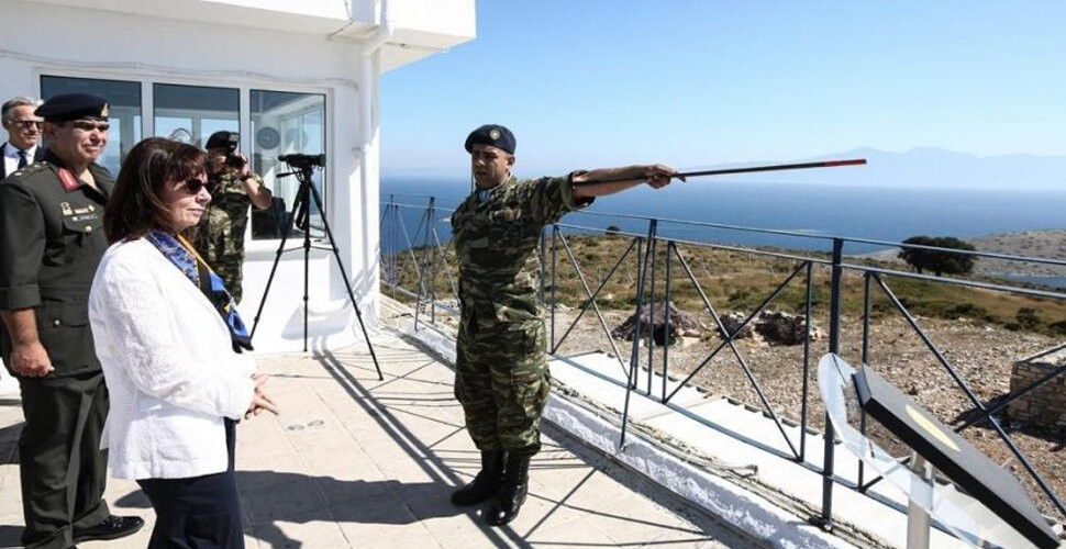 Yunan Cumhurbaşkanı Eşek Adası'nı ziyaret etti: Buraya sahip çıkacağız - Resim : 1