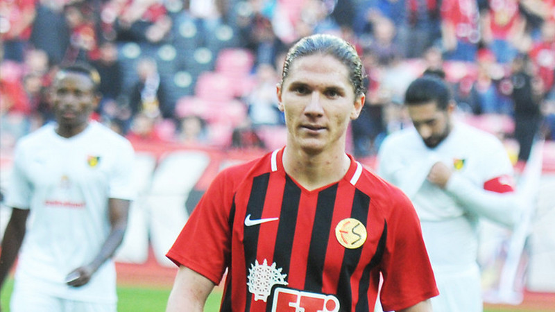 Bundesliga kulübü Eskişehirspor'un genç oyuncusunun peşinde - Resim : 1