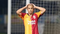 Galatasaray'da Feghouli kırmızı kart gördü