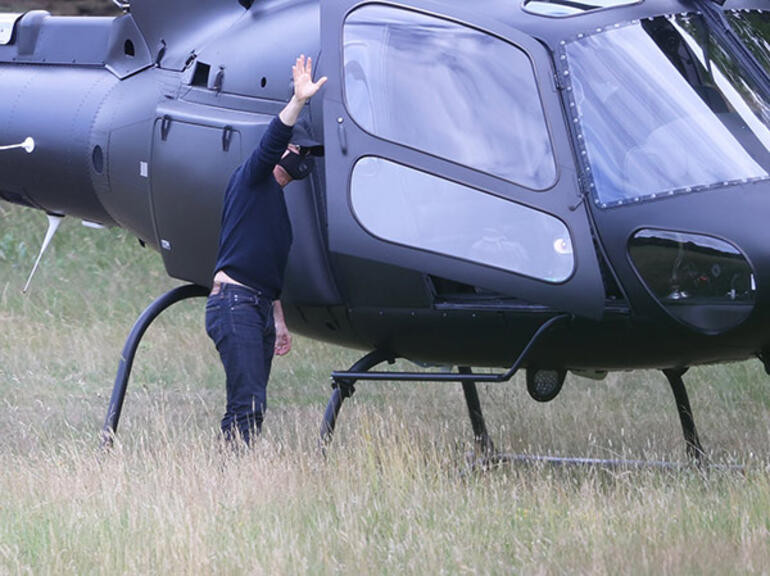 Tom Cruise yemeğe helikopterle gitti! - Resim : 1
