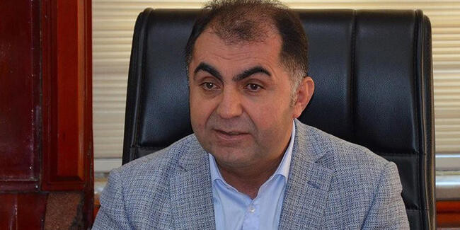 Görevinden uzaklaştırılan ve yerine kayyum atanan HDP'li Belediye Başkanı gözaltına alındı - Resim : 1