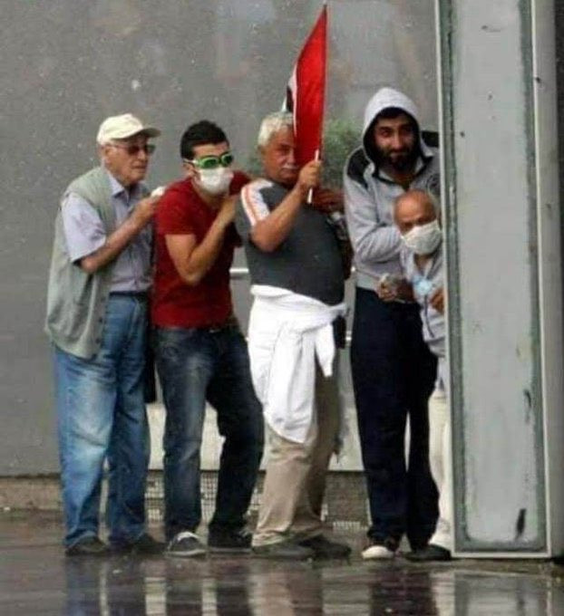 Gezi Direnişi'nin sembol isimlerinden Zeki Özhoroz hayatını kaybetti - Resim : 1
