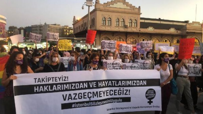 Kadıköy'de kadınlardan protesto: 'Haklarımız pazarlık konusu değil' - Resim : 1