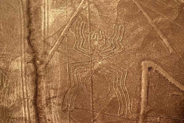 Peru'da yamaca çizilmiş 2 bin yıllık figür keşfedildi - Resim : 1