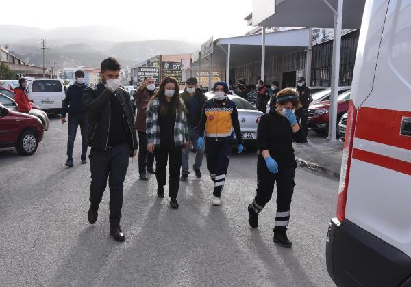 Bir erkek şiddeti de Kütahya'dan! Tartıştığı eşini zorla götürdüğü iş yerine kilitledi - Resim : 1