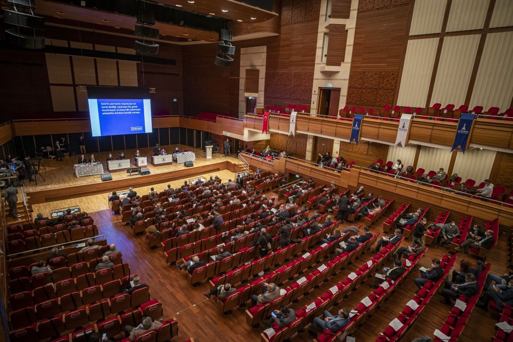 İzmir Büyükşehir Belediye Meclisi'nde Boğaziçi tartışması - Resim : 1