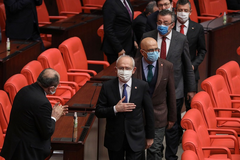 Kılıçdaroğlu ve Enis Berberoğlu'ndan Meclis'te ilk kare - Resim : 3