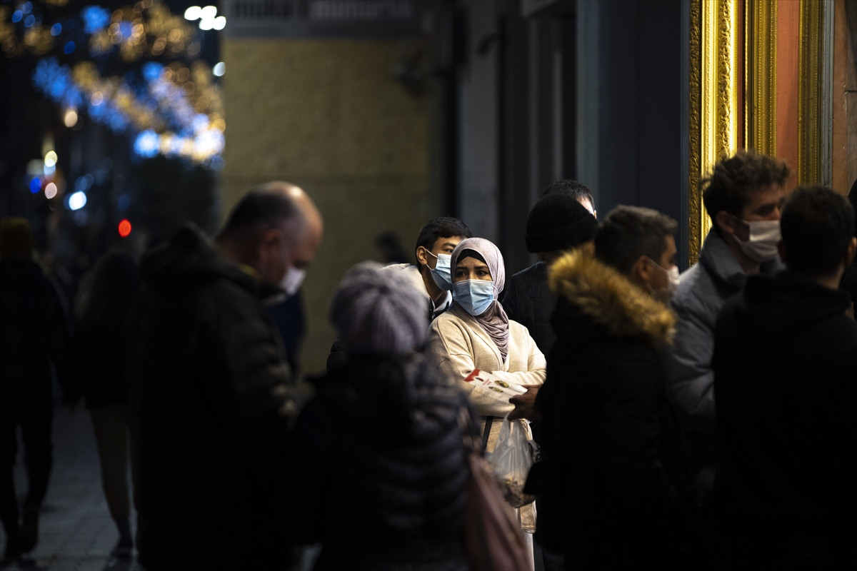 İstiklal Caddesi turistlere kaldı - Resim : 1