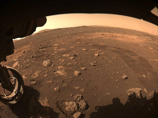 NASA, Mars’tan bir fotoğraf daha paylaştı - Resim : 6