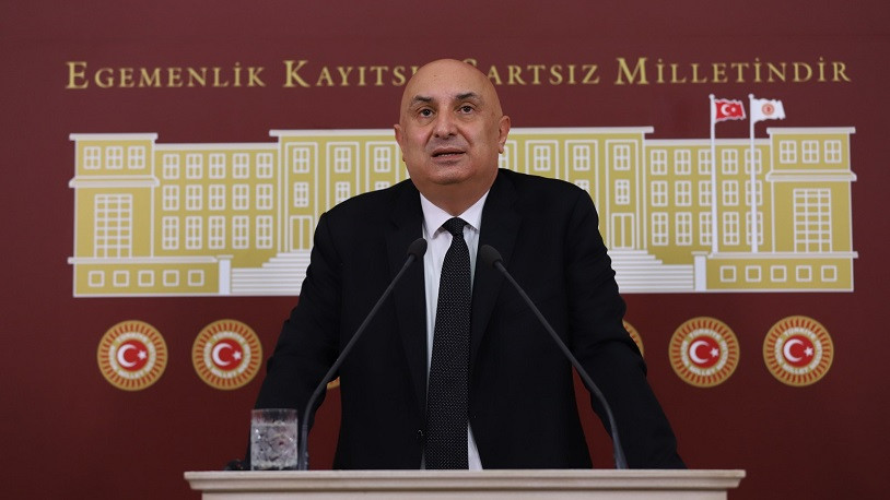 CHP'li Engin Özkoç'tan AKP'li Resul Tosun'a 'laiklik' yanıtı