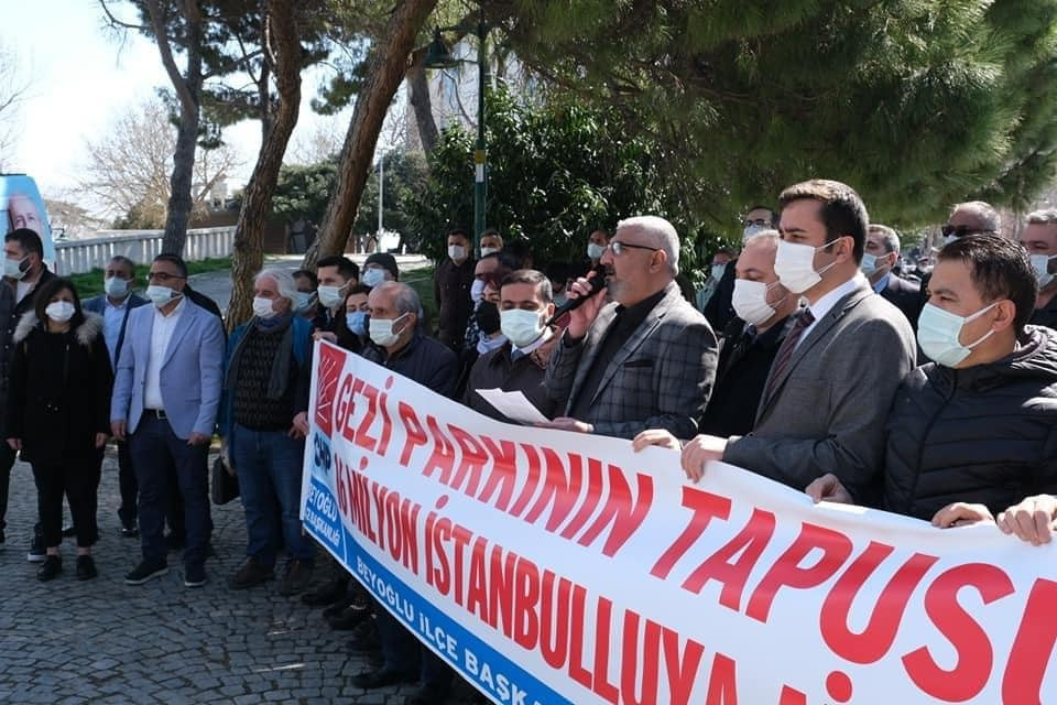 CHP Beyoğlu İlçe Örgütü'nden Gezi Parkı protestosu: Tapusu 16 milyon İstanbullunun! - Resim : 1