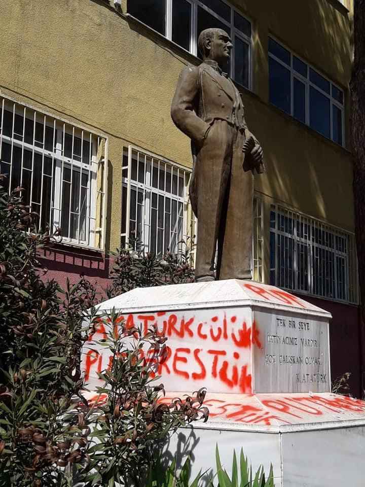 Tekirdağ'da neler oluyor? Atatürk heykellerine bir günde üçüncü alçak saldırı - Resim : 7