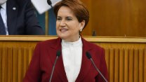 Akşener, Bahçeli'nin 'terörist' ilan ettiği kebapçıyı kürsüye çıkardı