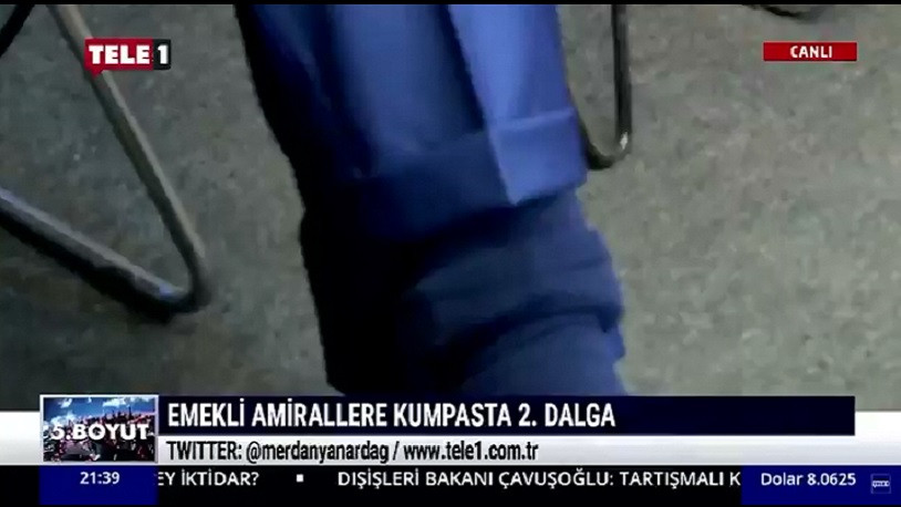Emekli Amiral Türker Ertürk Tele 1 canlı yayınına elektronik kelepçe ile çıktı! - Resim : 1