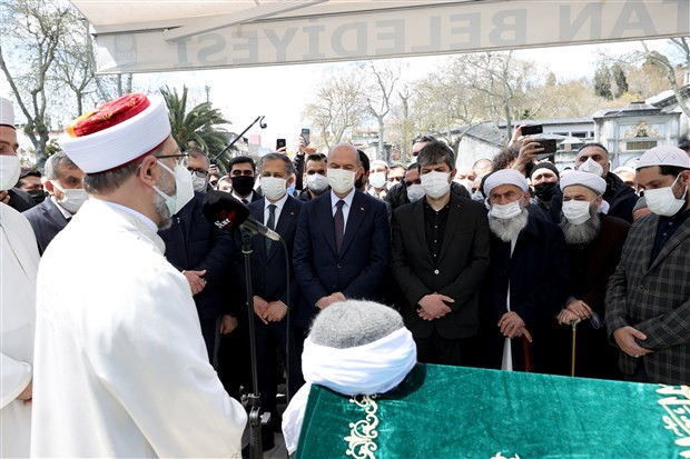 Soylu ve Erbaş da katıldı: Hüsnü Bayramoğlu'nun cenazesinde tedbirler yok sayıldı - Resim : 1
