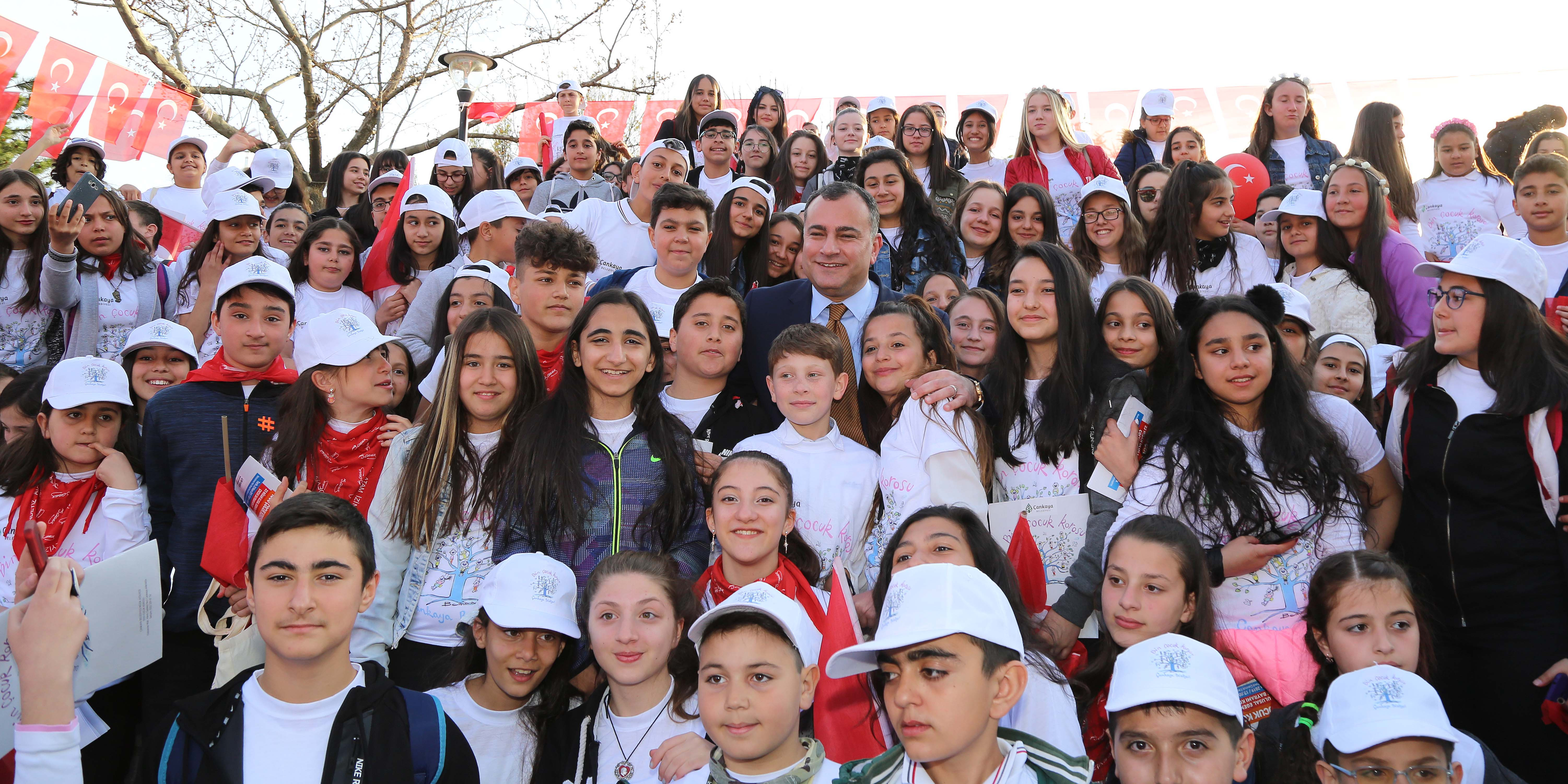 Çankaya Belediye Başkanı Alper Taşdelen: Çocuklarımıza daha iyi bir gelecek bırakmalıyız - Resim : 2