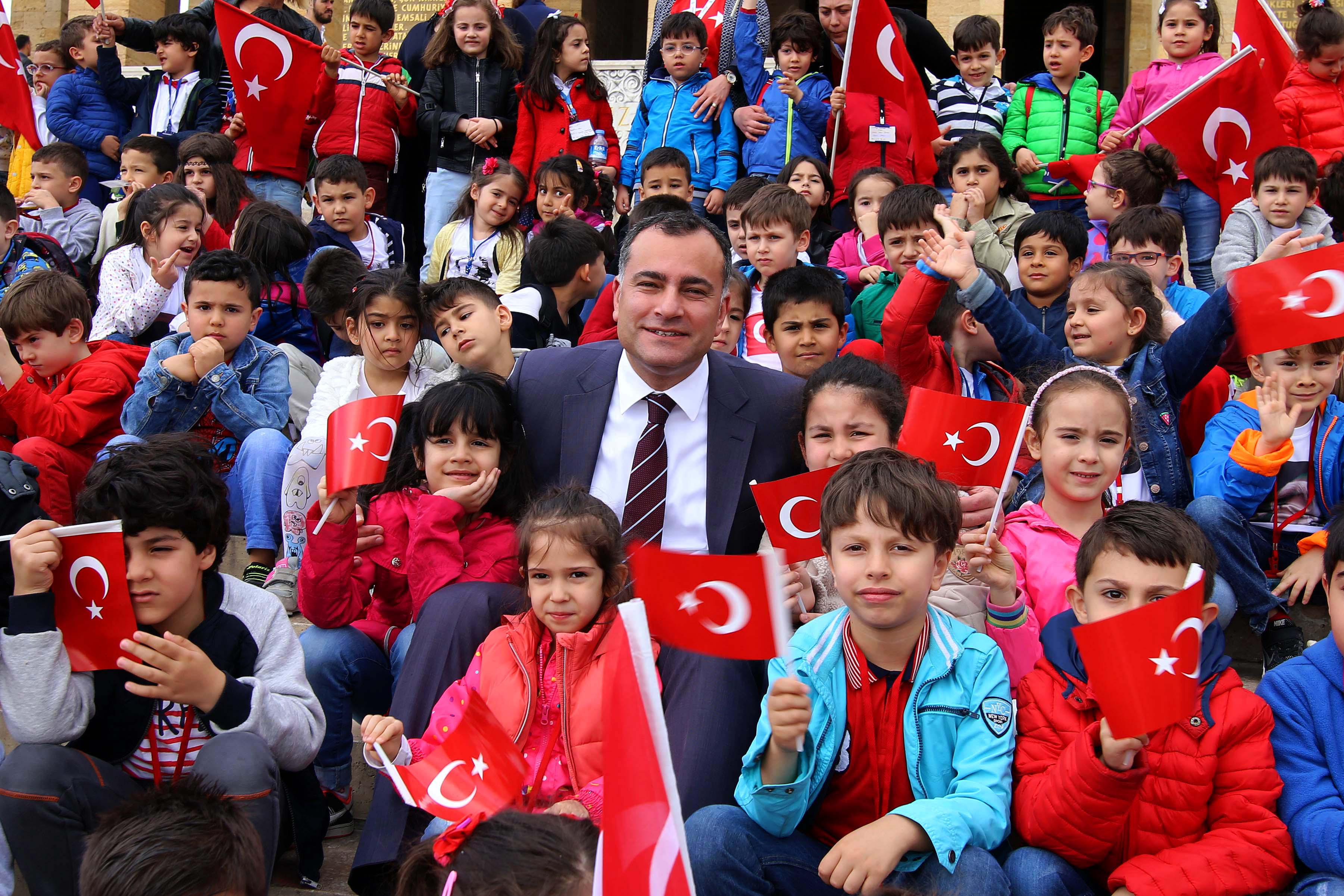 Çankaya Belediye Başkanı Alper Taşdelen: Çocuklarımıza daha iyi bir gelecek bırakmalıyız - Resim : 1