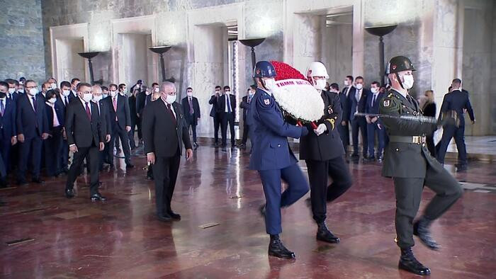 Anıtkabir'e ziyaret: Devlet erkanı Ata'nın huzurunda - Resim : 1