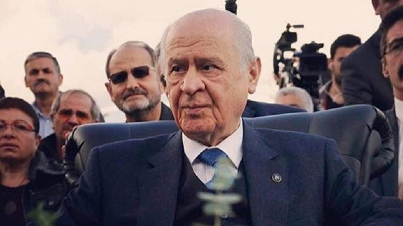 Devlet Bahçeli, MHP'li belediye başkanının fişini çekti! AKP de destek verdi