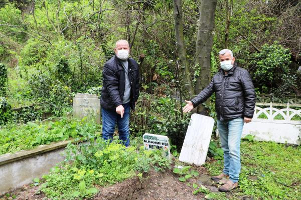 6 yıl önce ölen annelerinin mezarına gelince şaşkına döndüler - Resim : 1