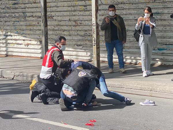 Harbiye'den Taksim'e yürümek isteyen gruba polisten biber gazlı müdahale: Çok sayıda gözaltı - Resim : 1