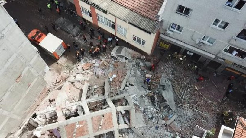 Faciadan dönüldü! İstanbul'da 5 katlı bina çöktü