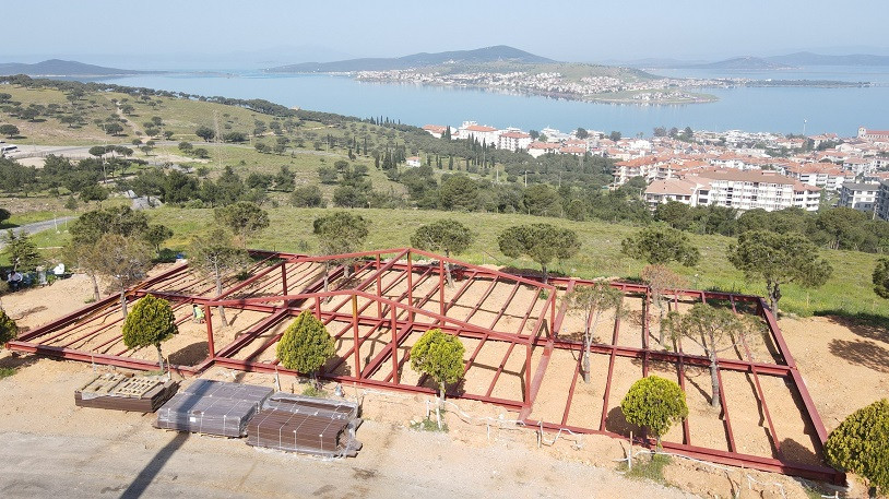 Ayvalık Belediye Başkanı Mesut Ergin: Beton dökmedik, temel atmadık, ağaç kesmedik - Resim : 1