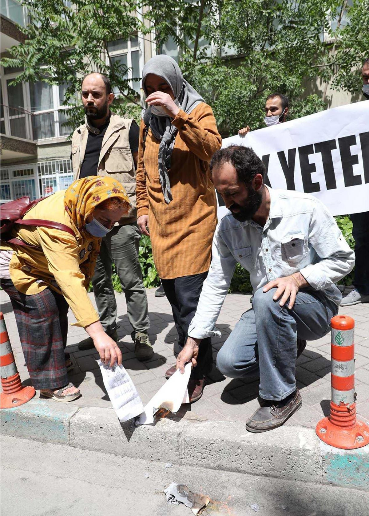 Salgında gerçekler unutuldu: 'Yara büyük, yama küçük' - Resim : 2